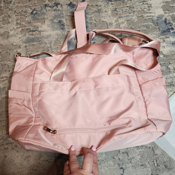 NWT Davvshock Pink Travel Weekender Carry On Tote Bag - Picture 6 of 16